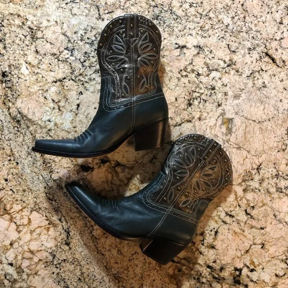 EUC COLE HAAN BRASS STUDDED LEATHER RARE & FABULOUS COWBOY BOOTS Shoes